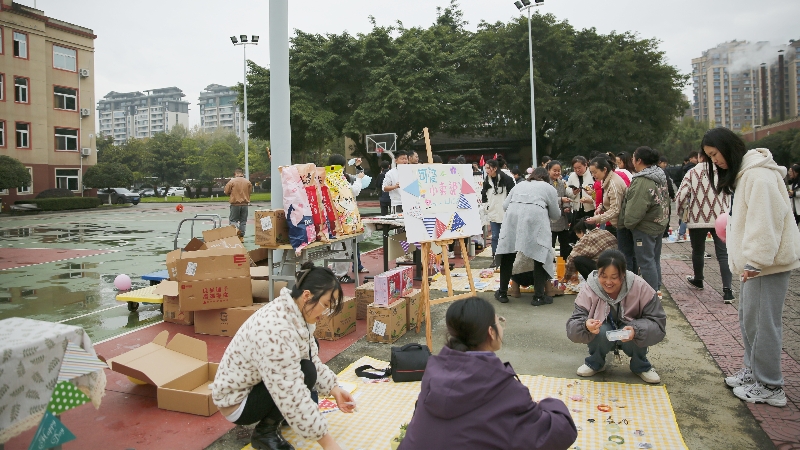 文化周|共享閑置，“集市”行樂，四川海蓉開展愛心集市公益活動